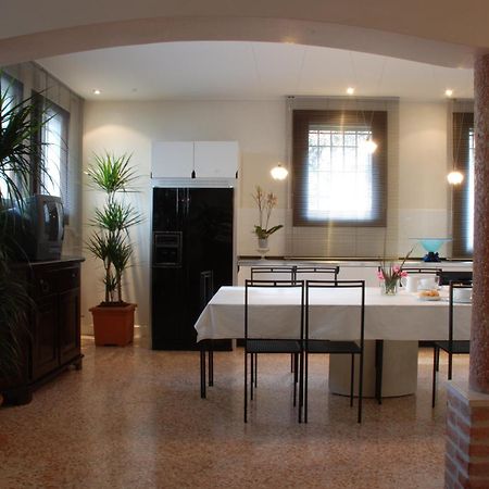 Locazione Turistica Joyful Padova Hotell Exteriör bild