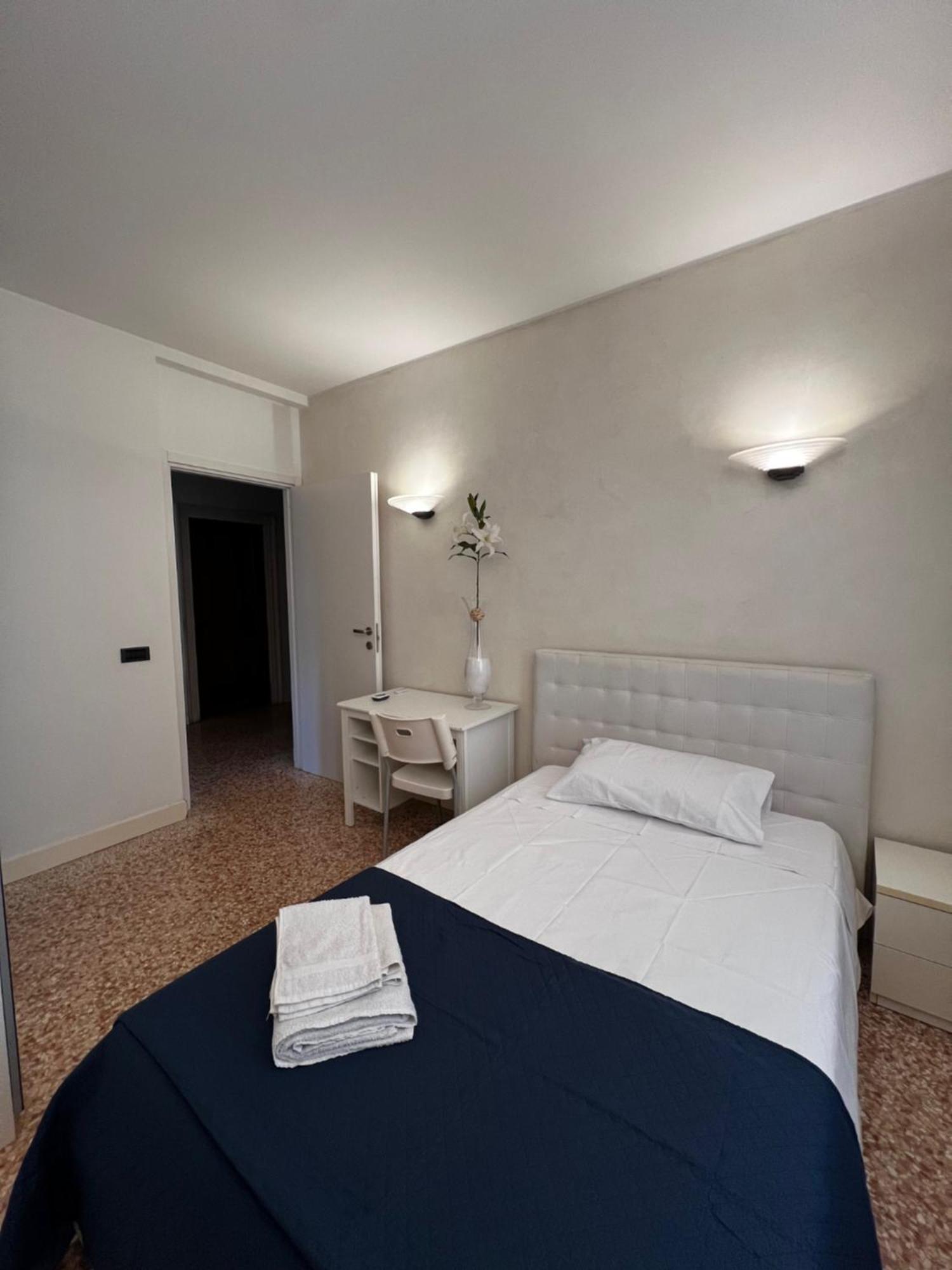 Locazione Turistica Joyful Padova Hotell Exteriör bild