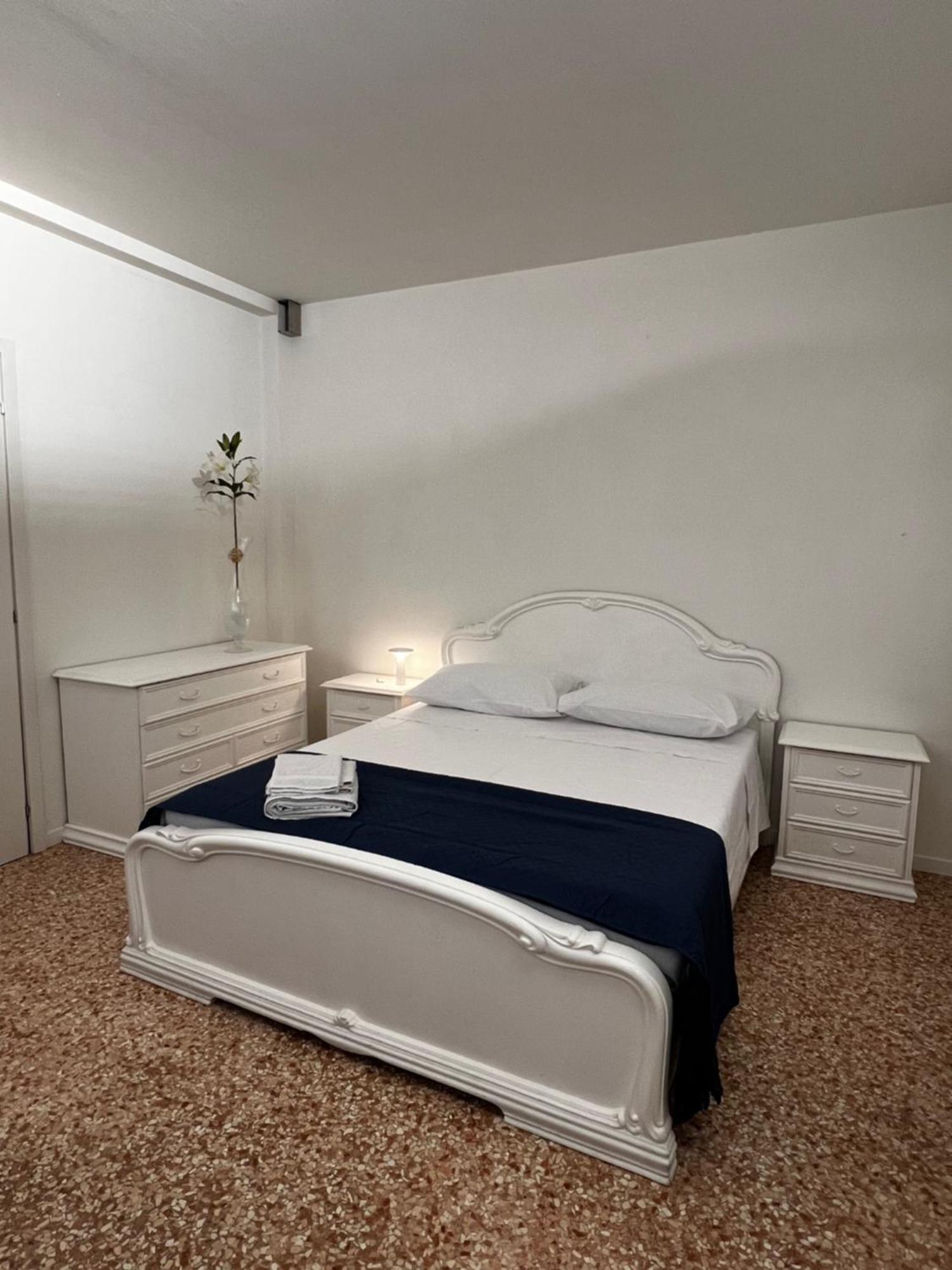 Locazione Turistica Joyful Padova Hotell Exteriör bild