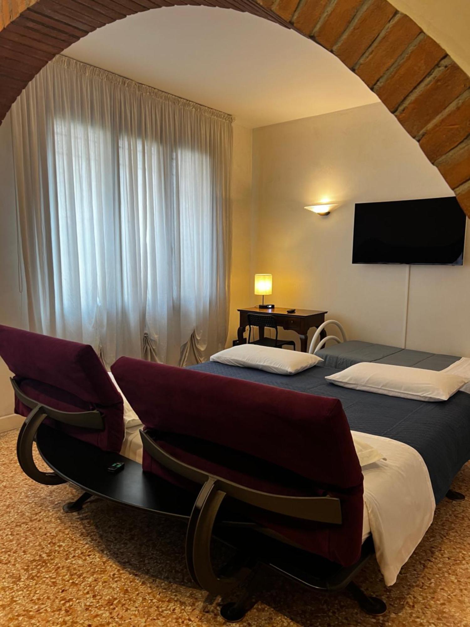 Locazione Turistica Joyful Padova Hotell Exteriör bild